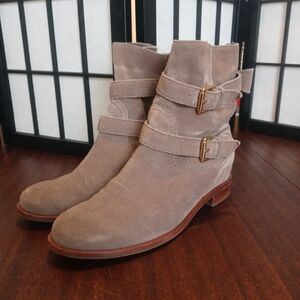 Kate Spade Sabina Tan Suede Double Buckle Ankle Boots Size 8M Amazing Condition!